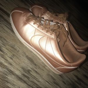 Nike Cortez Metallic Gold
